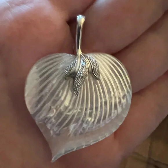 Sterling Silver 925 Mother of Pearl Diamond HeartSuarti Pendant